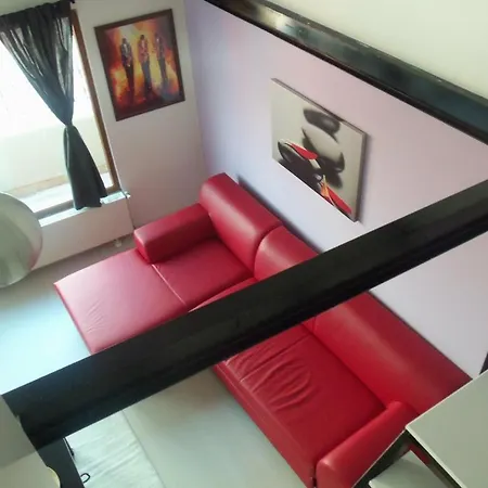La Casa Suites
