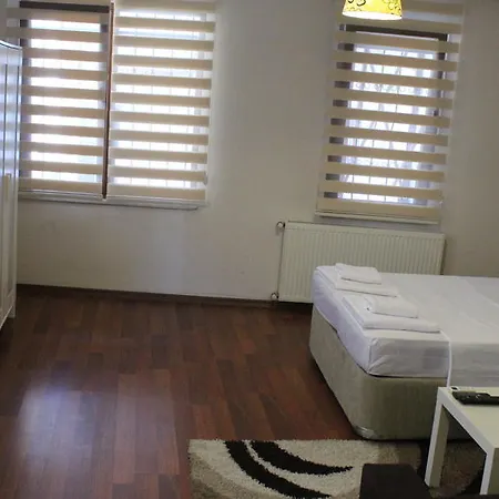 La Casa Suites *